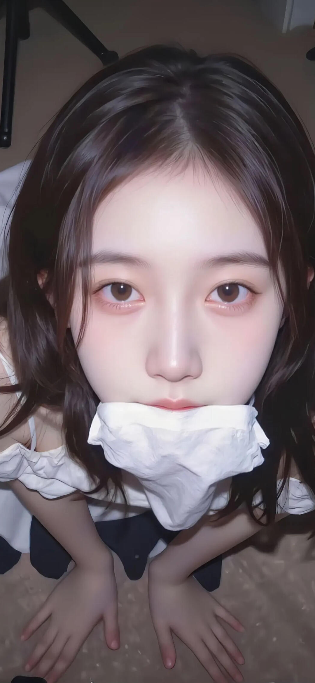 主人视角下的清纯美女 最新手机壁纸图片高清原图免费下载